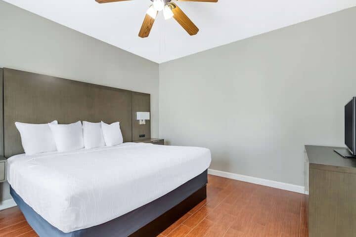 Room 13 of 29