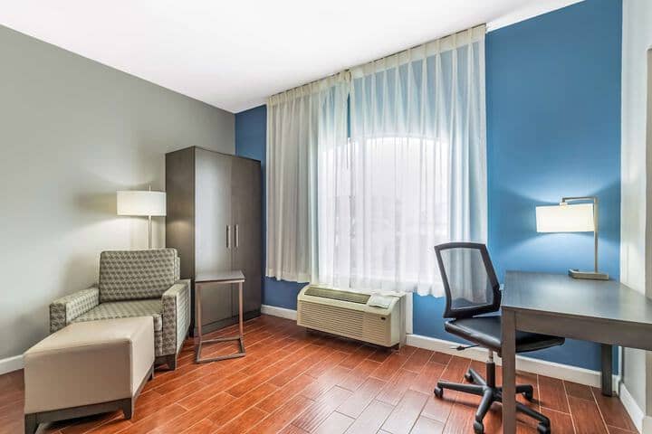 Room 15 of 29